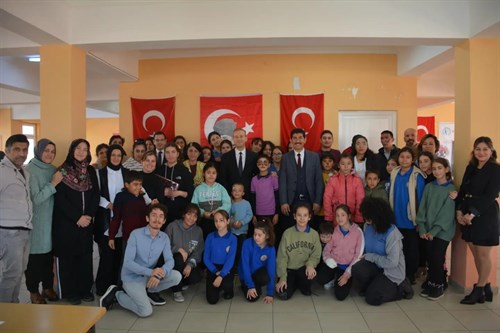  3 Aralık Dünya Engelliler Günü Farkındalık Etkinliğinde Öğrencilerimizle Bir Araya Geldik.